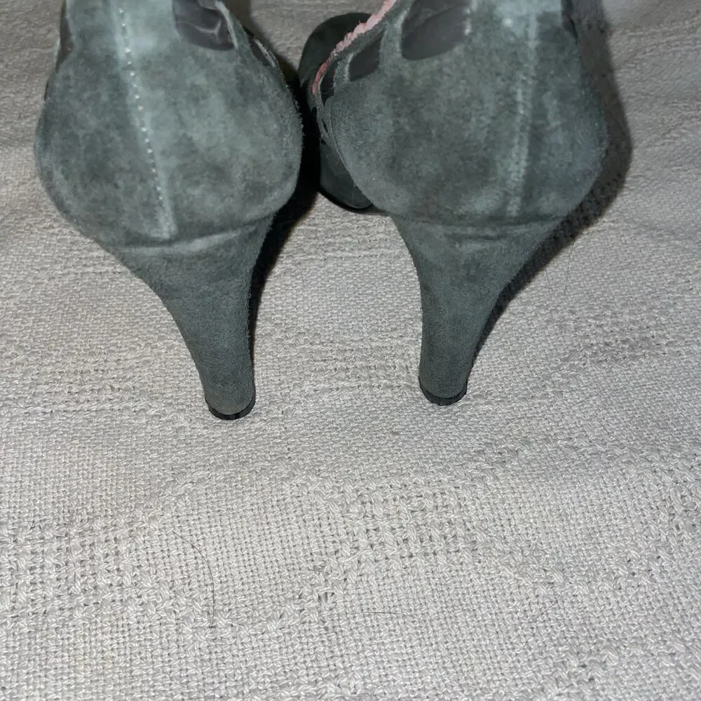 Abul Khair Egypt Women’s Dressy Pumps Size 39 U.S. 8 M Gray Suede Leather Party